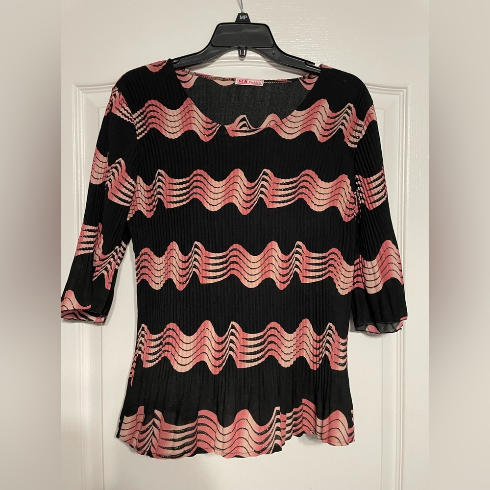 Pink and black Suk fashion blouse size Medium